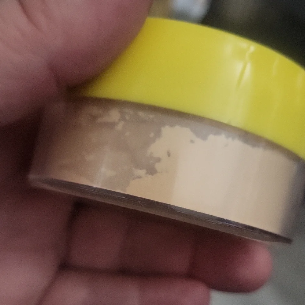 Banana Setting Powder - Yellow